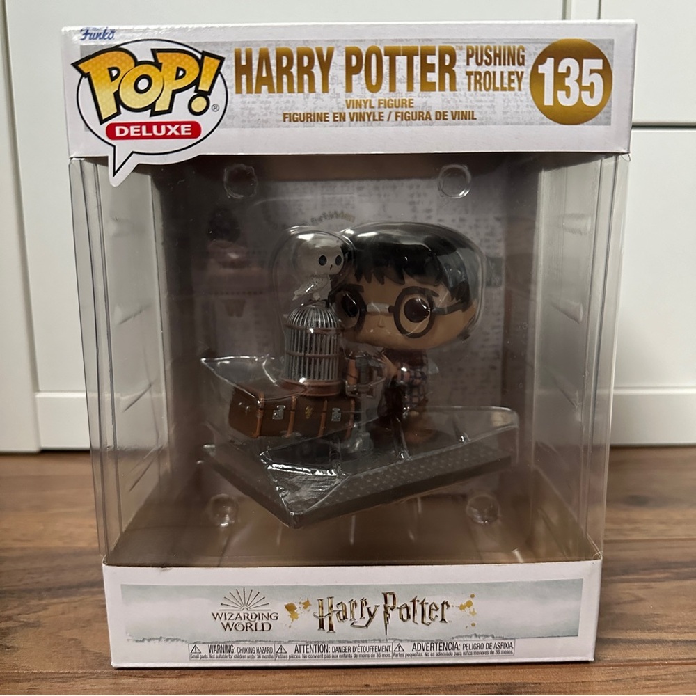 Funko Pop! Deluxe Wizarding World Harry Potter #135 Harry Potter Pushing Trolley
